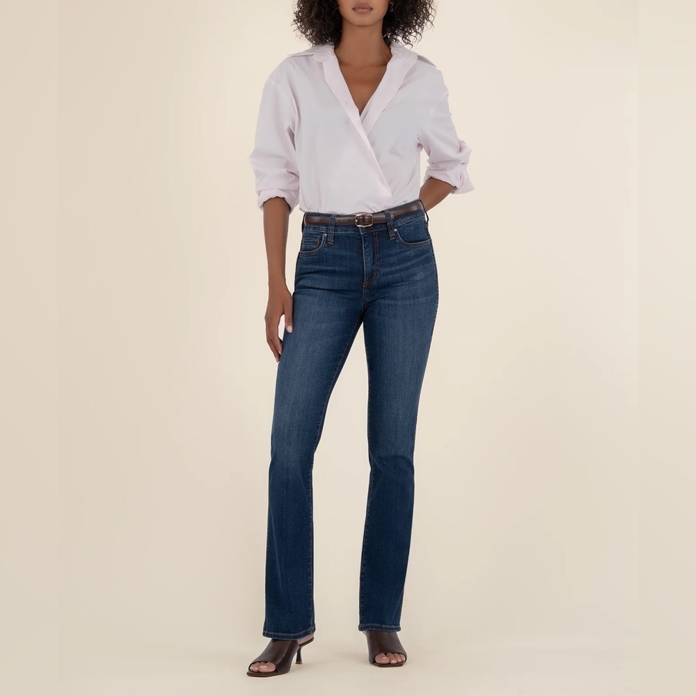 Kut from the Kloth Natalie fab ab bootcut, size “2” (small)